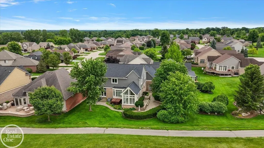 59807 Glacier Ridge N. Drive Washington Township MI 48094