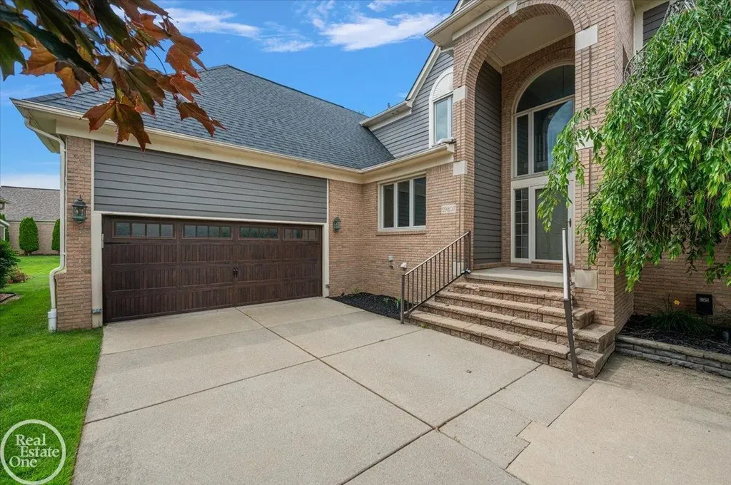 59807 Glacier Ridge N. Drive Washington Township MI 48094