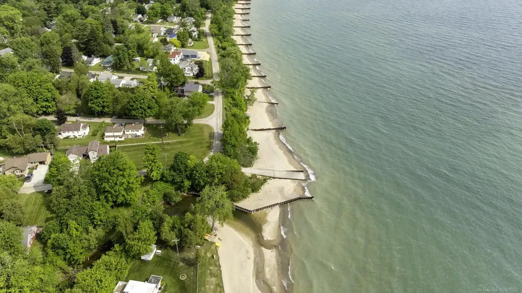 7403 Woodside Road Worth Township MI 48450