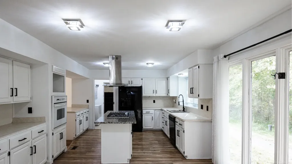 9202 Crawford Road Columbus Township MI 48063