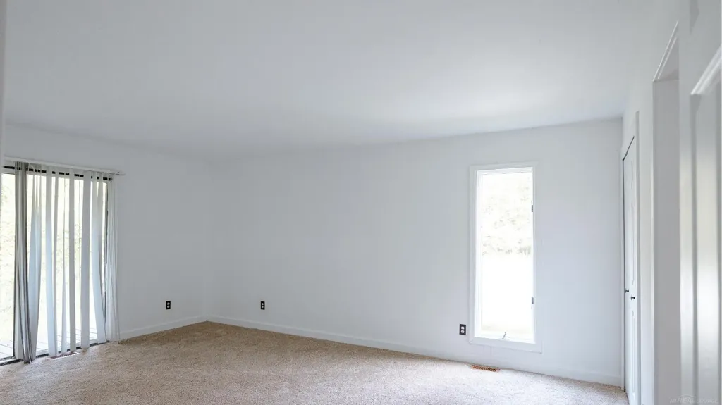 9202 Crawford Road Columbus Township MI 48063
