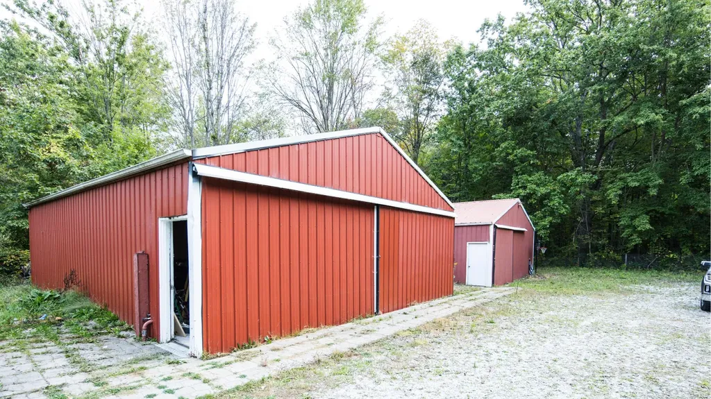 9202 Crawford Road Columbus Township MI 48063