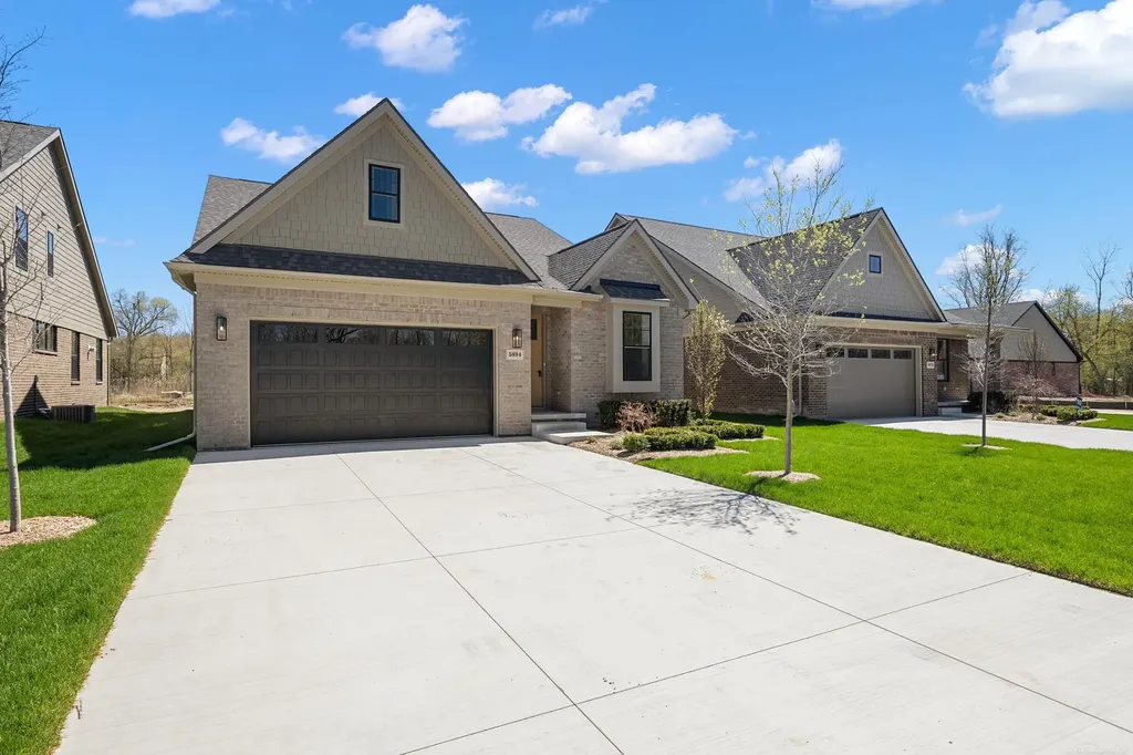 5884 Willow Grove Drive Troy City MI 48085