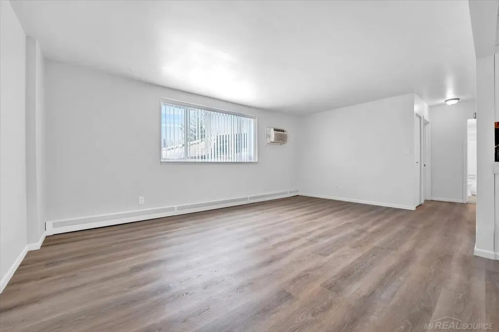 1617 S Riverside Ave C-18 #4 Avenue St. Clair City MI 48079