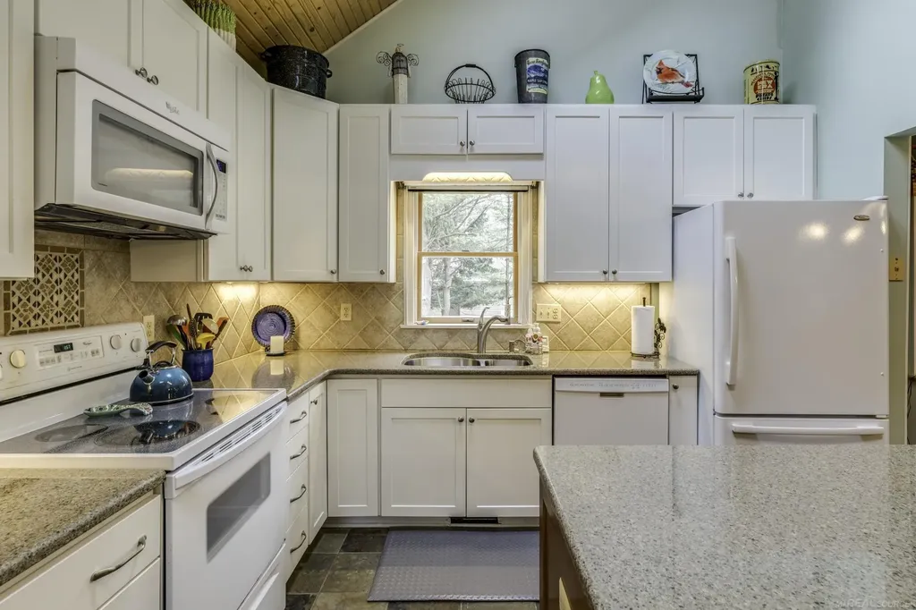7142 Aitken Road Lexington Township MI 48450