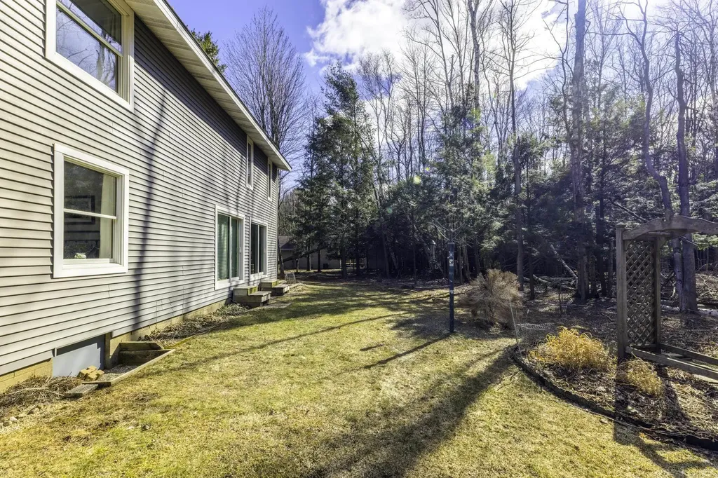7142 Aitken Road Lexington Township MI 48450