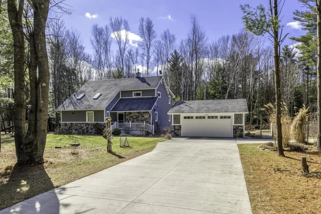 7142 Aitken Road Lexington Township MI 48450