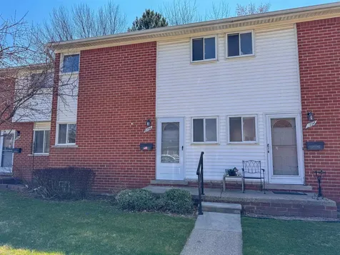 8734 Sterling Street Center Line City MI 48015