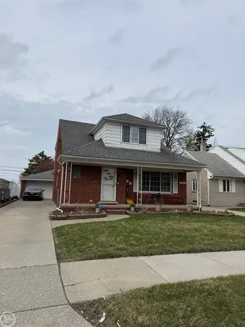 8053 Virginia Park Street Center Line City MI 48015