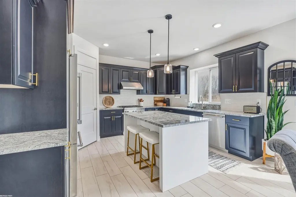 50170 Kapalua Drive Macomb Township MI 48042