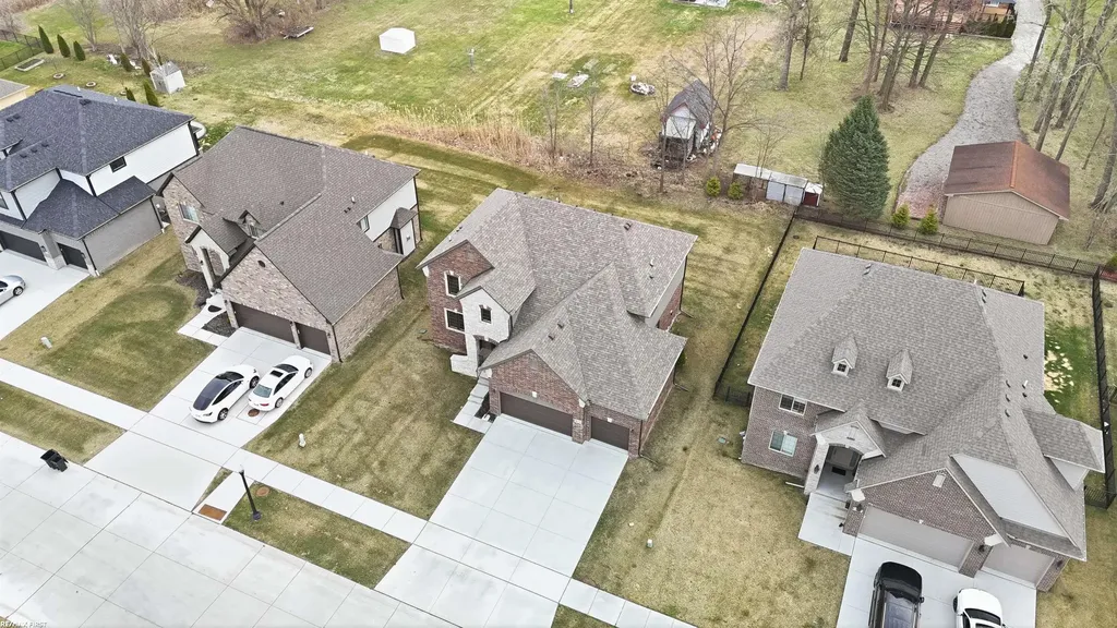 50170 Kapalua Drive Macomb Township MI 48042