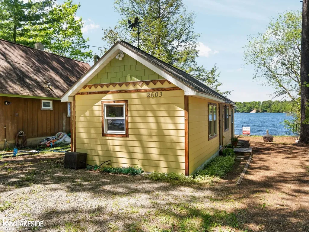 2603 Crescent Shores Drive Traverse City City MI 49685