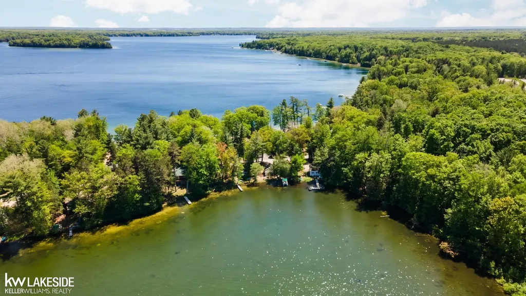 2603 Crescent Shores Drive Traverse City City MI 49685