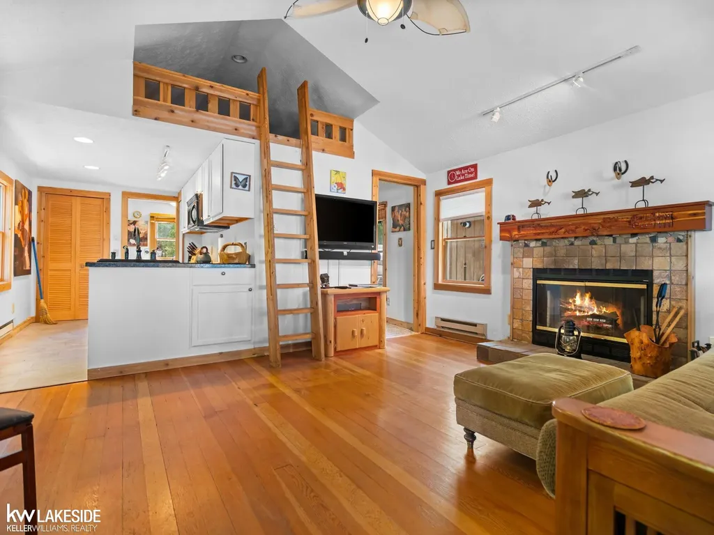 2603 Crescent Shores Drive Traverse City City MI 49685