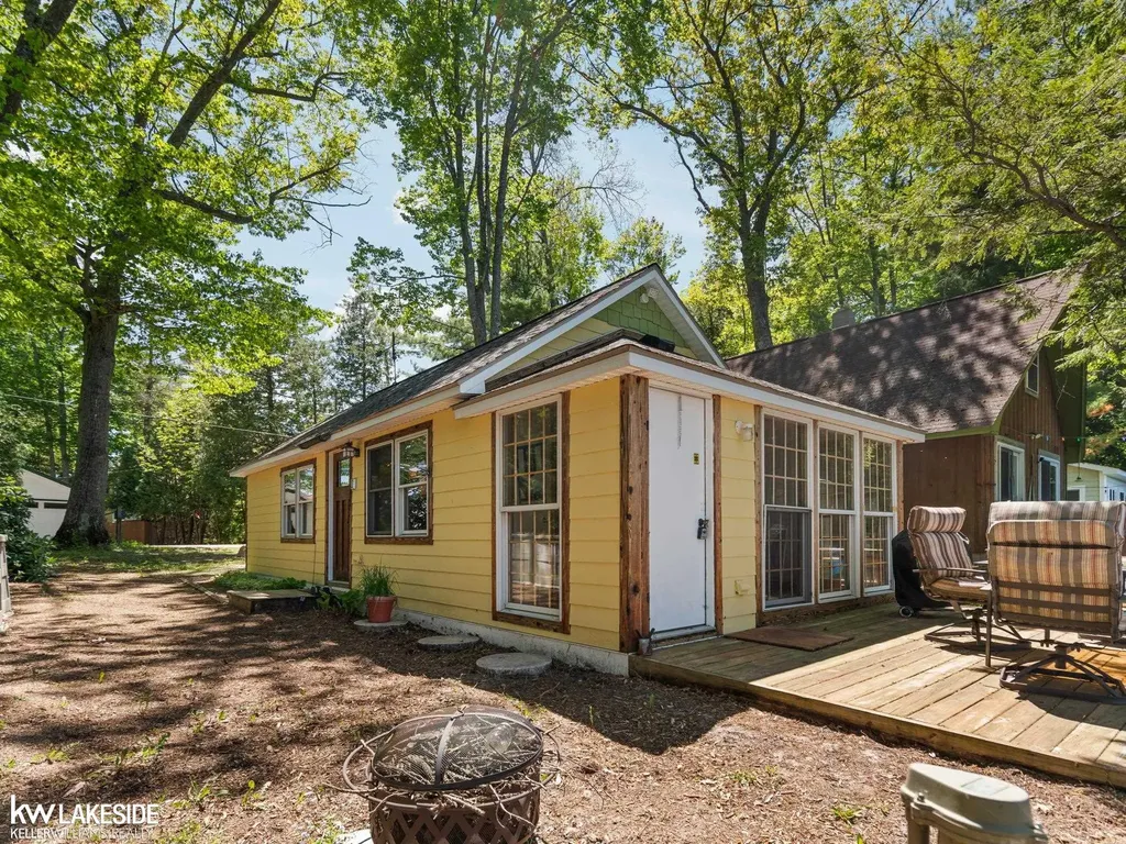 2603 Crescent Shores Drive Traverse City City MI 49685