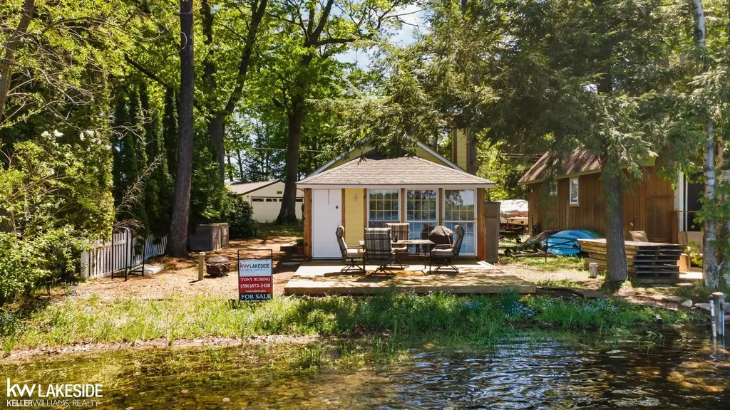 2603 Crescent Shores Drive Traverse City City MI 49685