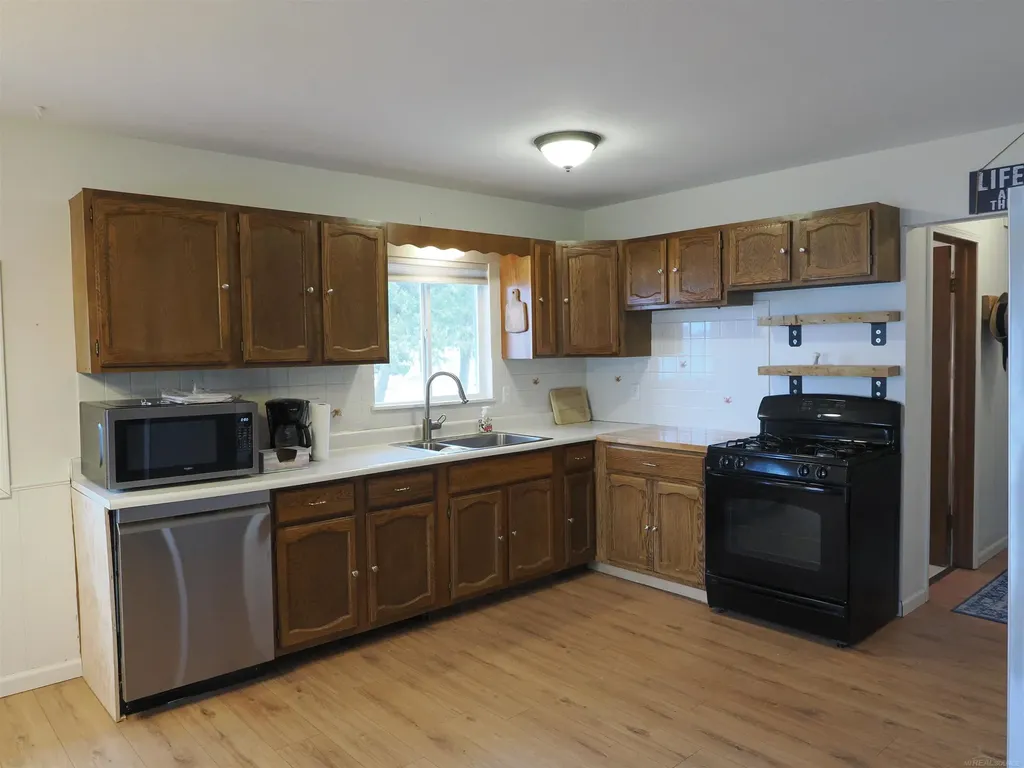 7481 E Cedar Lake Drive Oscoda Charter Township MI 48738