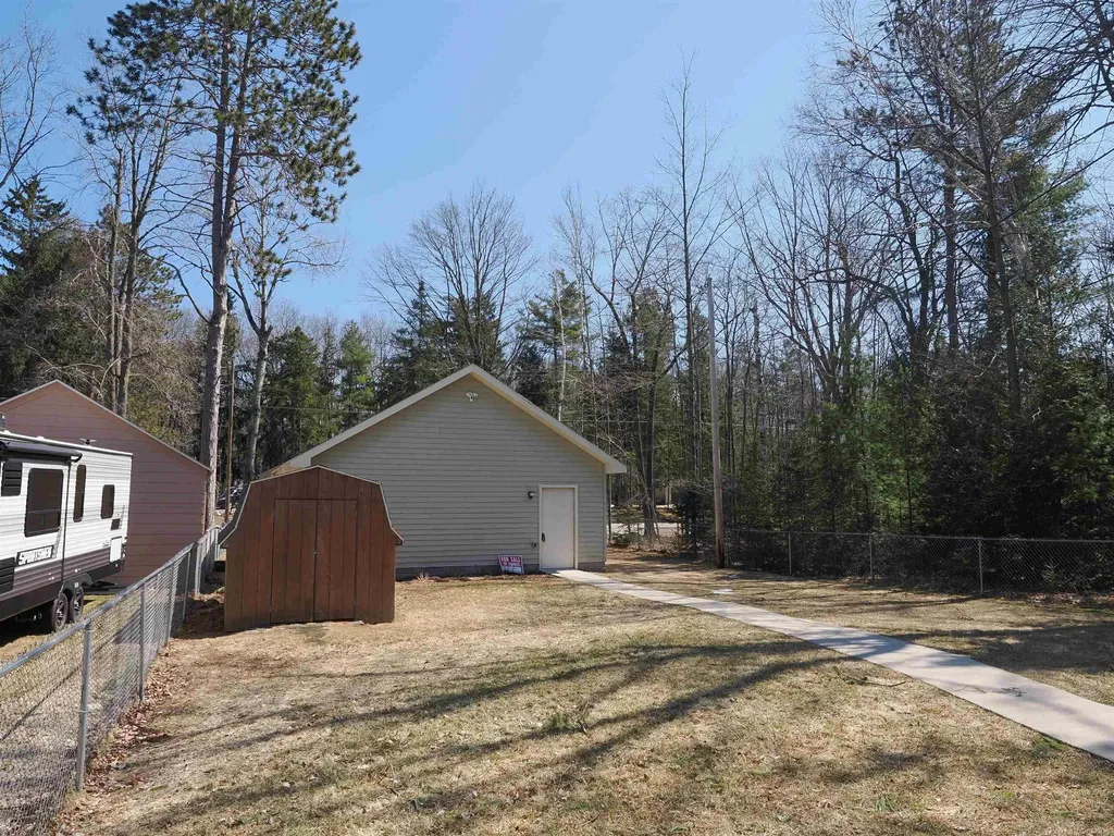 7481 E Cedar Lake Drive Oscoda Charter Township MI 48738