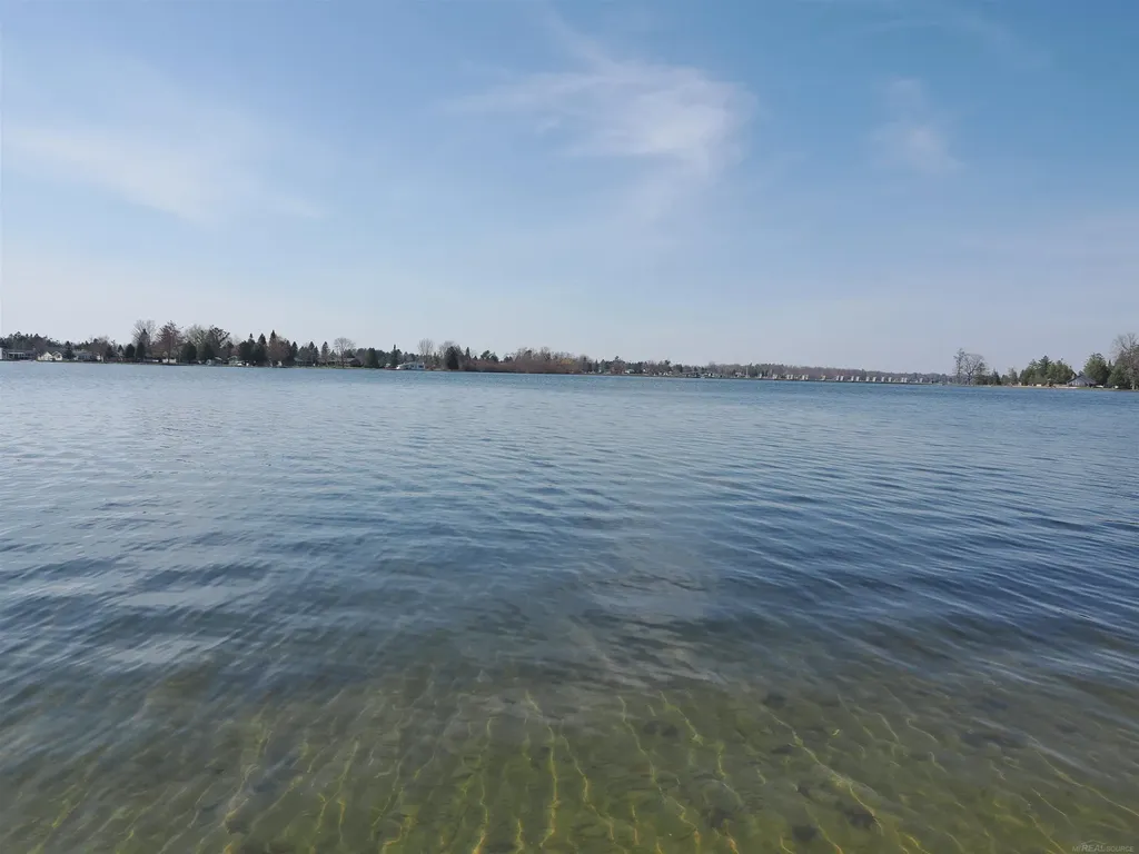 7481 E Cedar Lake Drive Oscoda Charter Township MI 48738