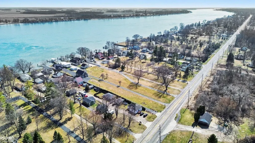 000 Martindale Court Cottrellville Township MI 48039