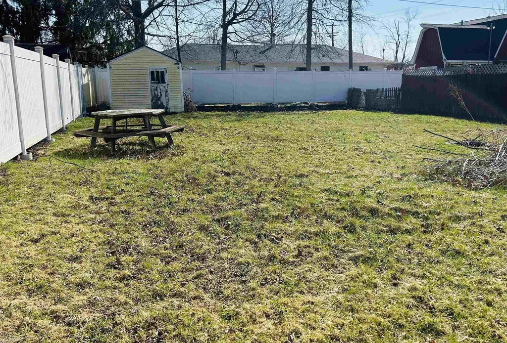 389 S Parkway Drive Clay Township MI 48001