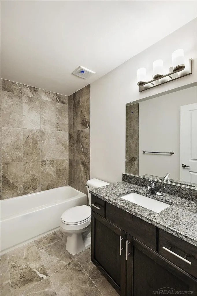 8292 Heywood Circle Sterling Heights City MI 48312