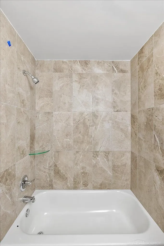 8292 Heywood Circle Sterling Heights City MI 48312