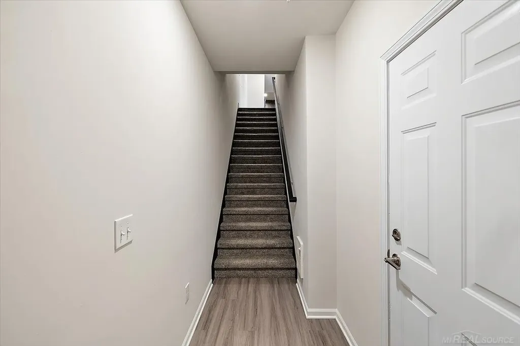 8292 Heywood Circle Sterling Heights City MI 48312