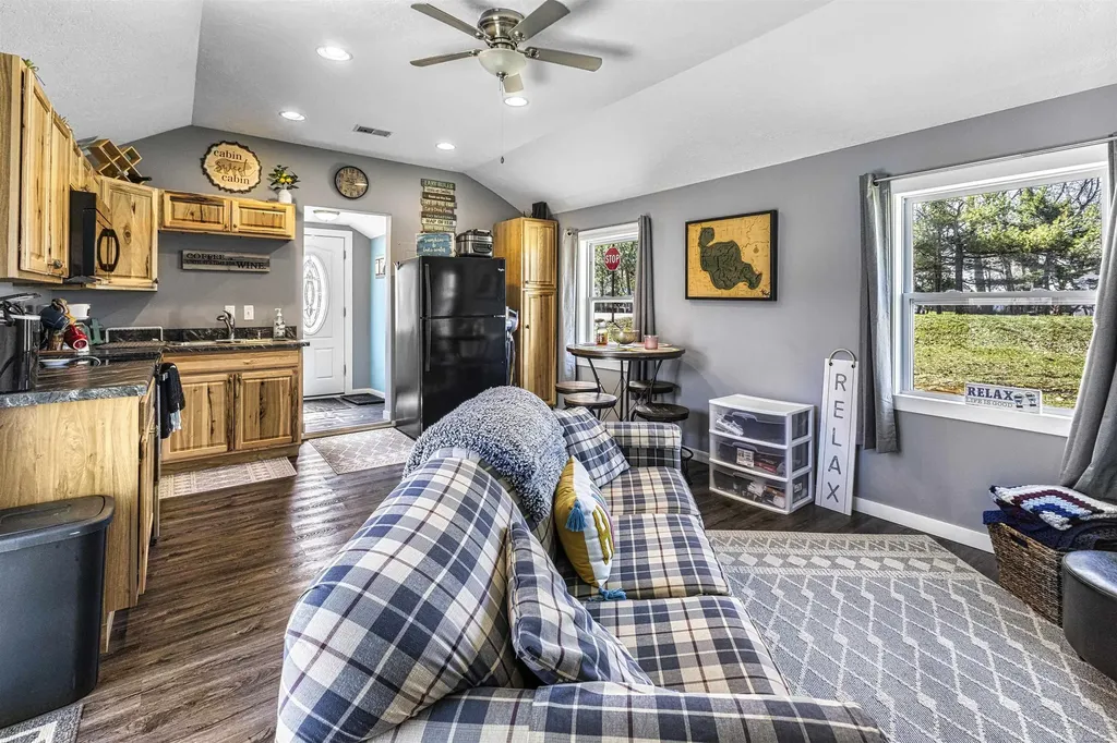1604 E Houghton Lake Drive Denton Township MI 48629