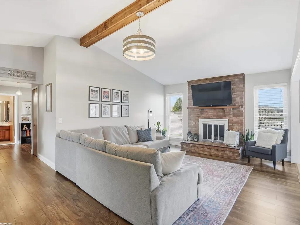 45784 Georgetown Drive Macomb Township MI 48044