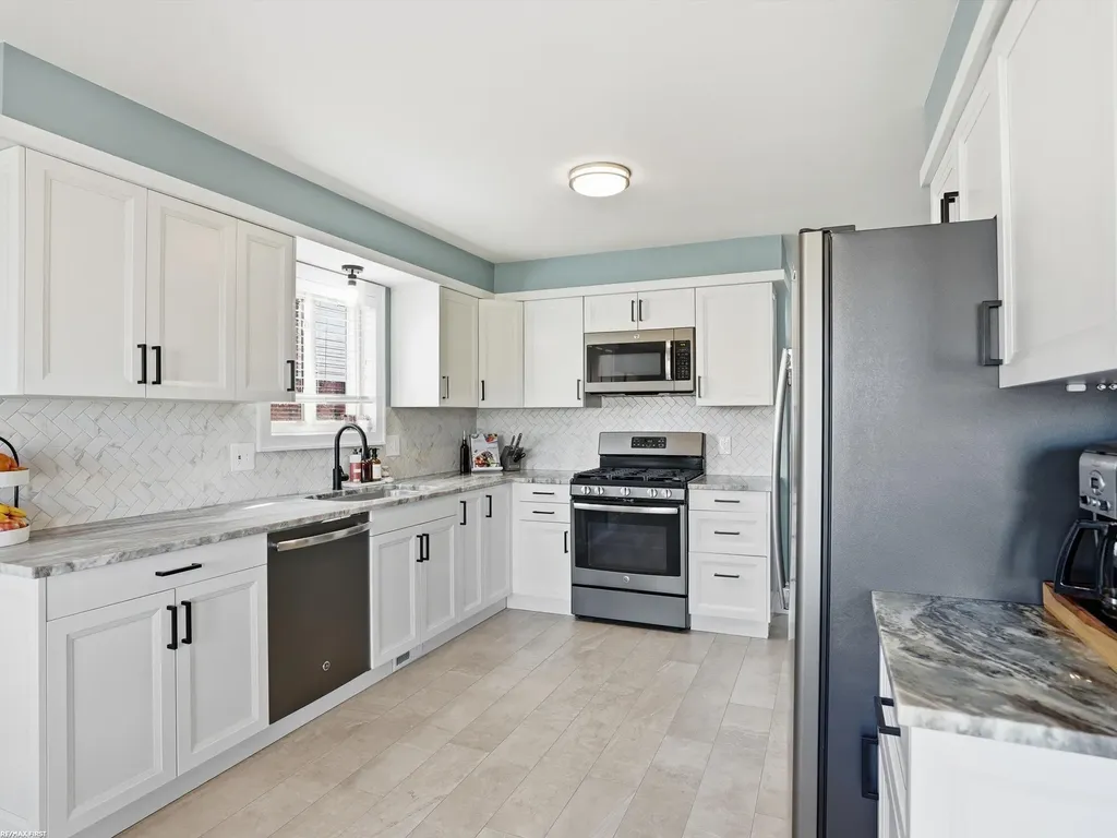 45784 Georgetown Drive Macomb Township MI 48044