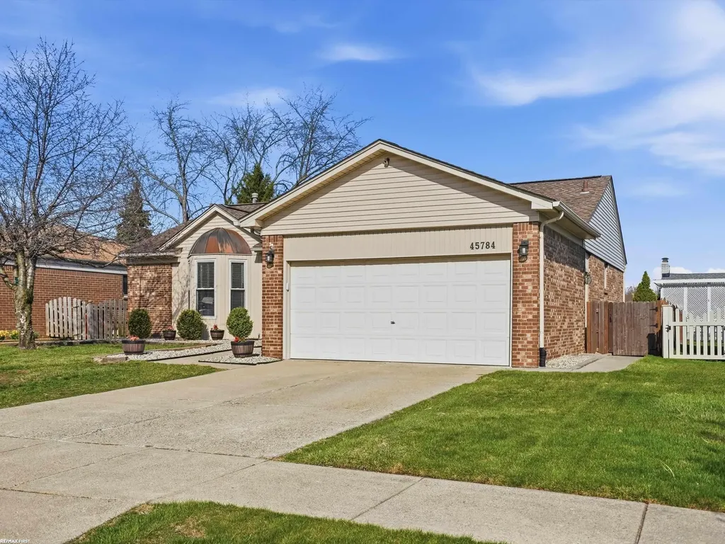 45784 Georgetown Drive Macomb Township MI 48044