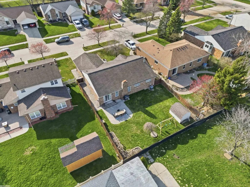 45784 Georgetown Drive Macomb Township MI 48044