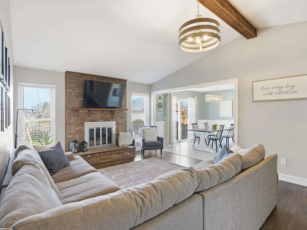 45784 Georgetown Drive Macomb Township MI 48044
