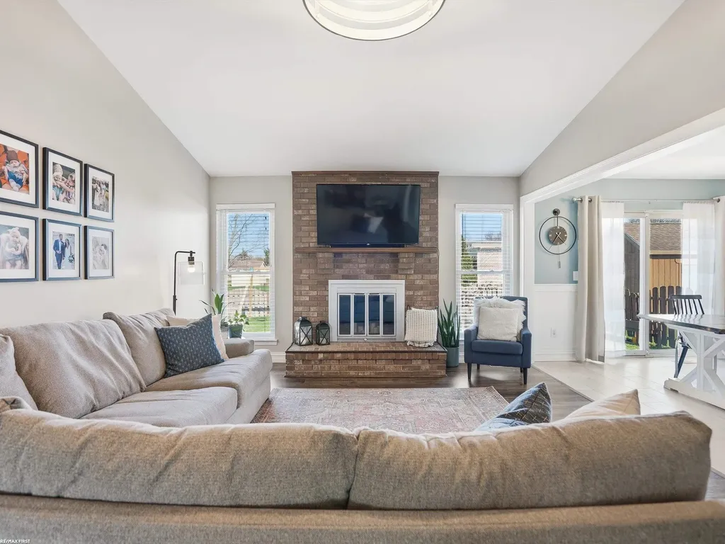 45784 Georgetown Drive Macomb Township MI 48044