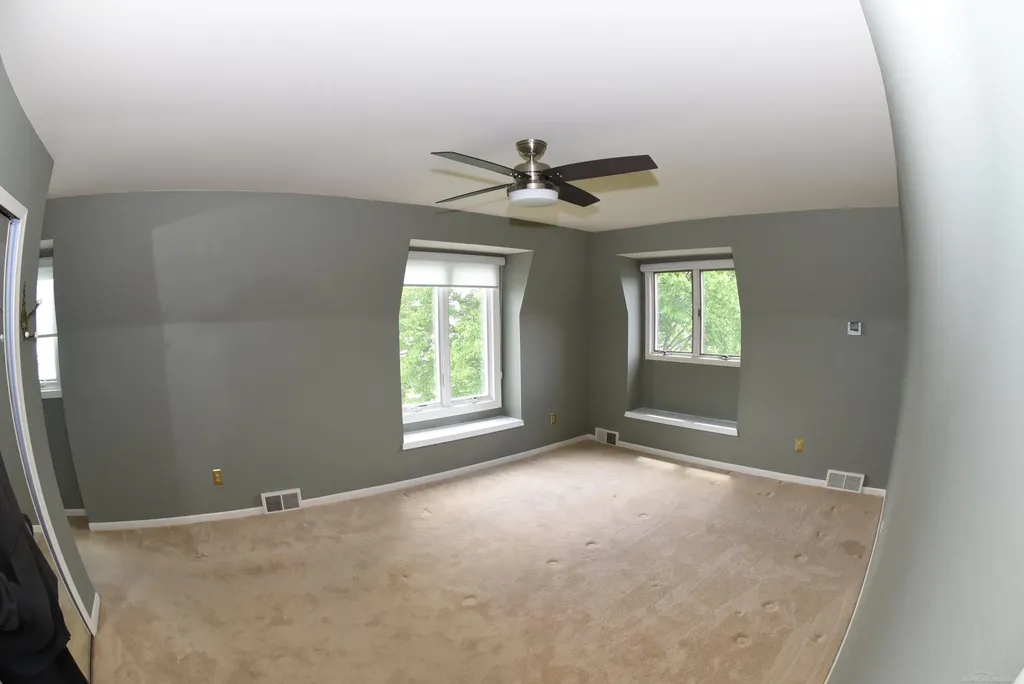 4243 River Road East China Township MI 48054