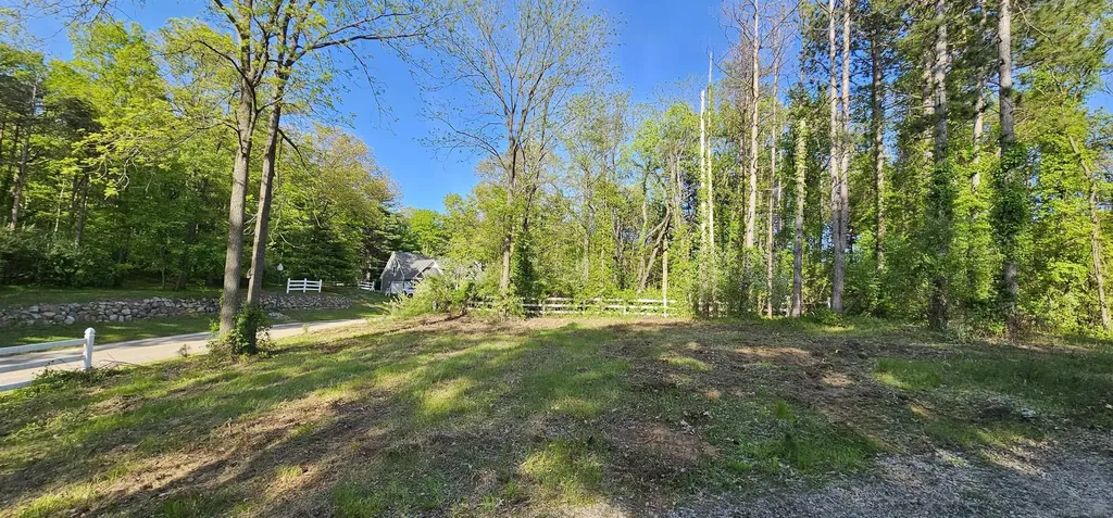 750 E Harmony Hills Parkway Oxford Village MI 48371