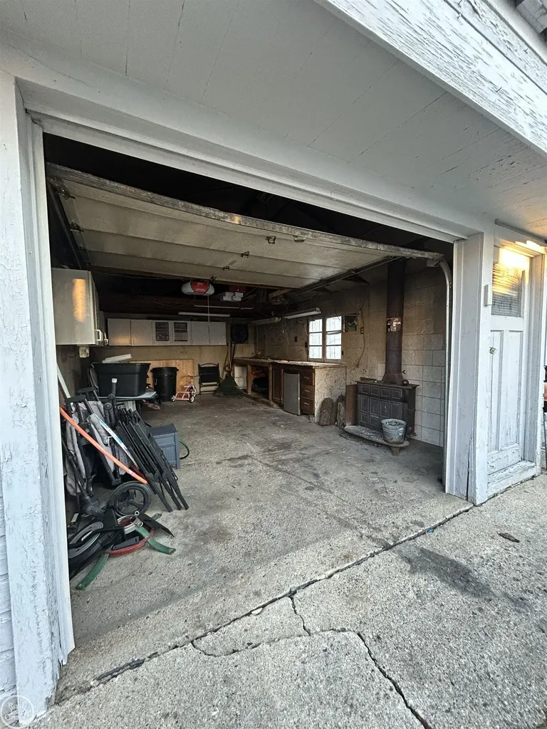 22138 Brittany Avenue Eastpointe City MI 48021
