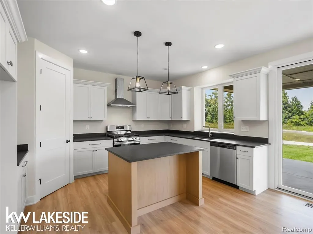 18842 Via Firenze Drive Macomb Township MI 48044