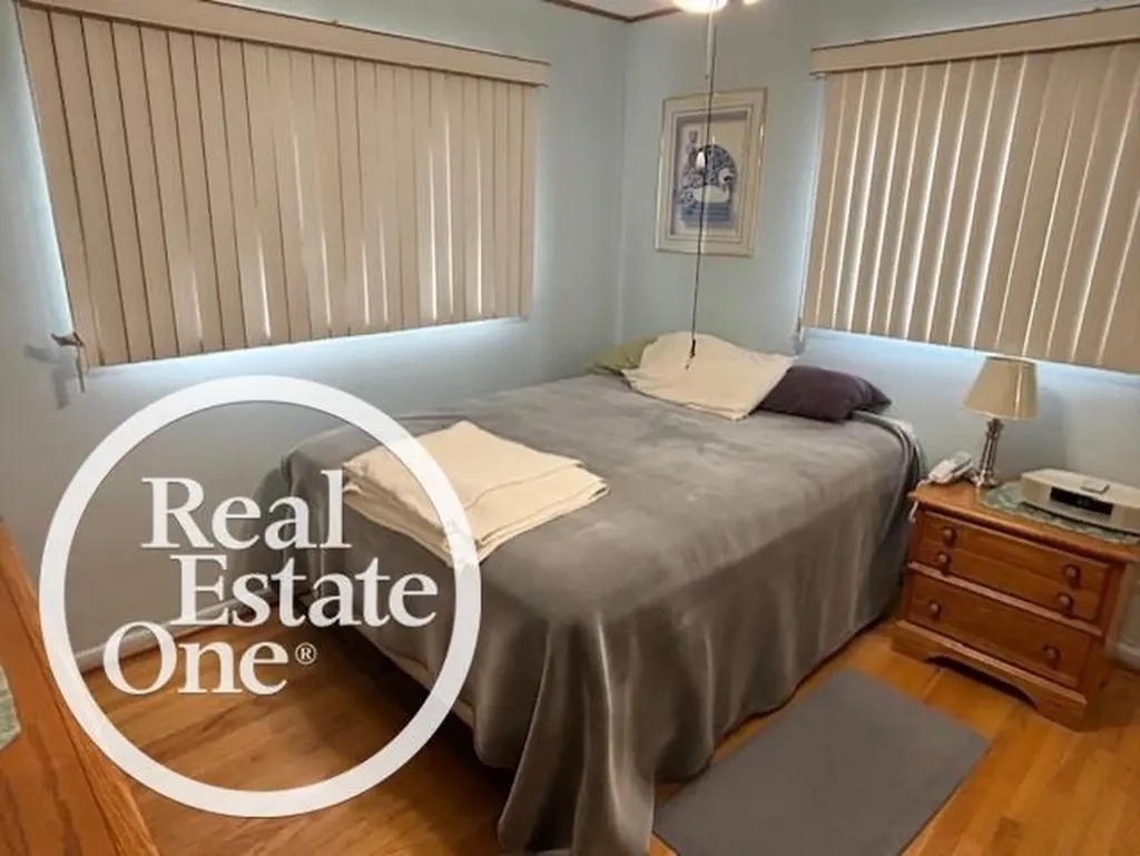 22943 Masonic Boulevard St. Clair Shores City MI 48082