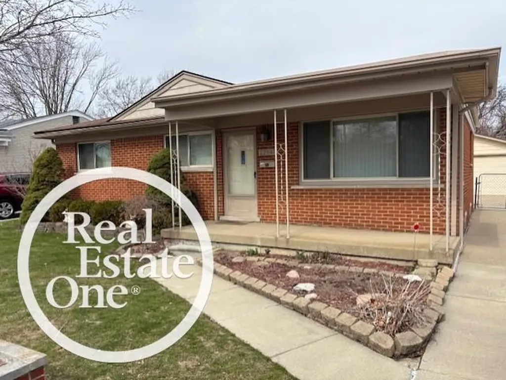 22943 Masonic Boulevard St. Clair Shores City MI 48082