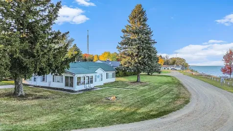 3453 Shoreview Drive Forester Township MI 48427