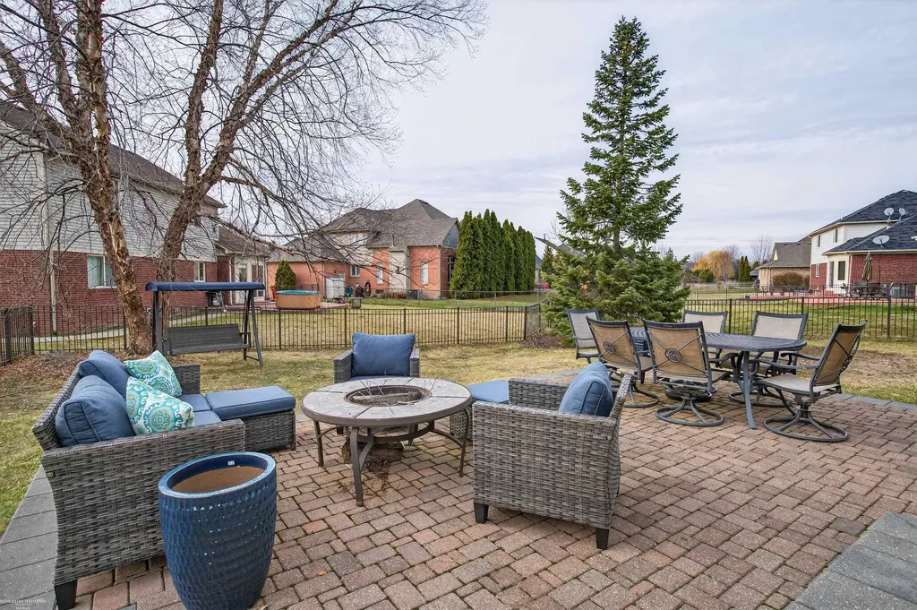 22191 International Lane Macomb Township MI 48044
