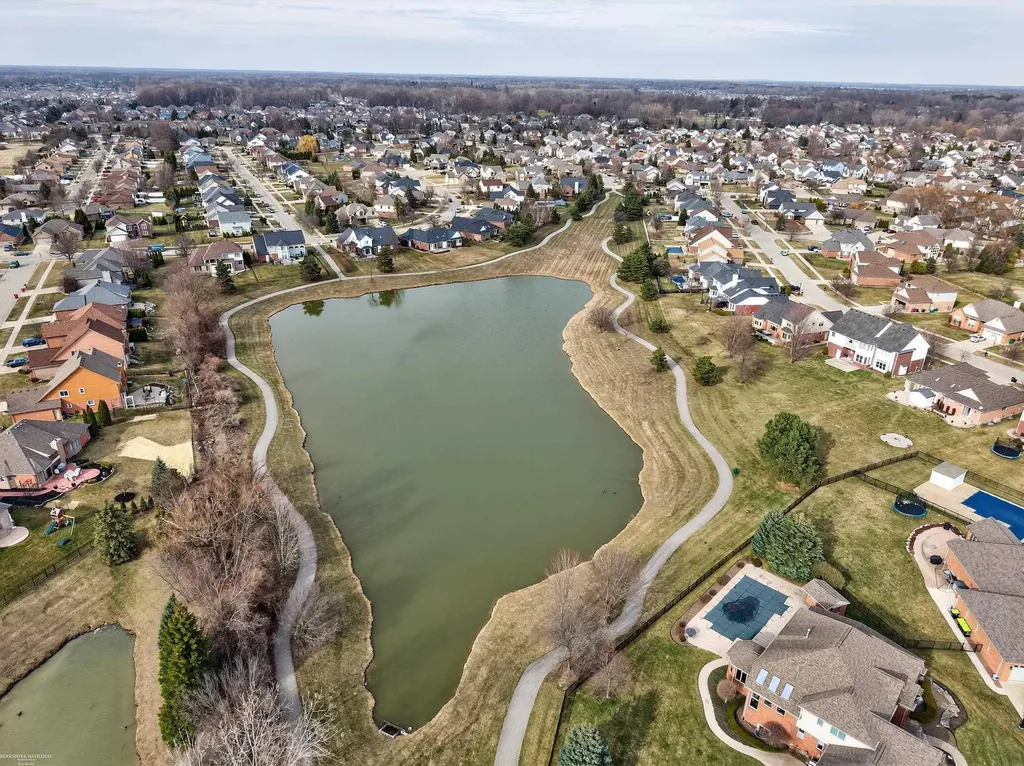 22191 International Lane Macomb Township MI 48044