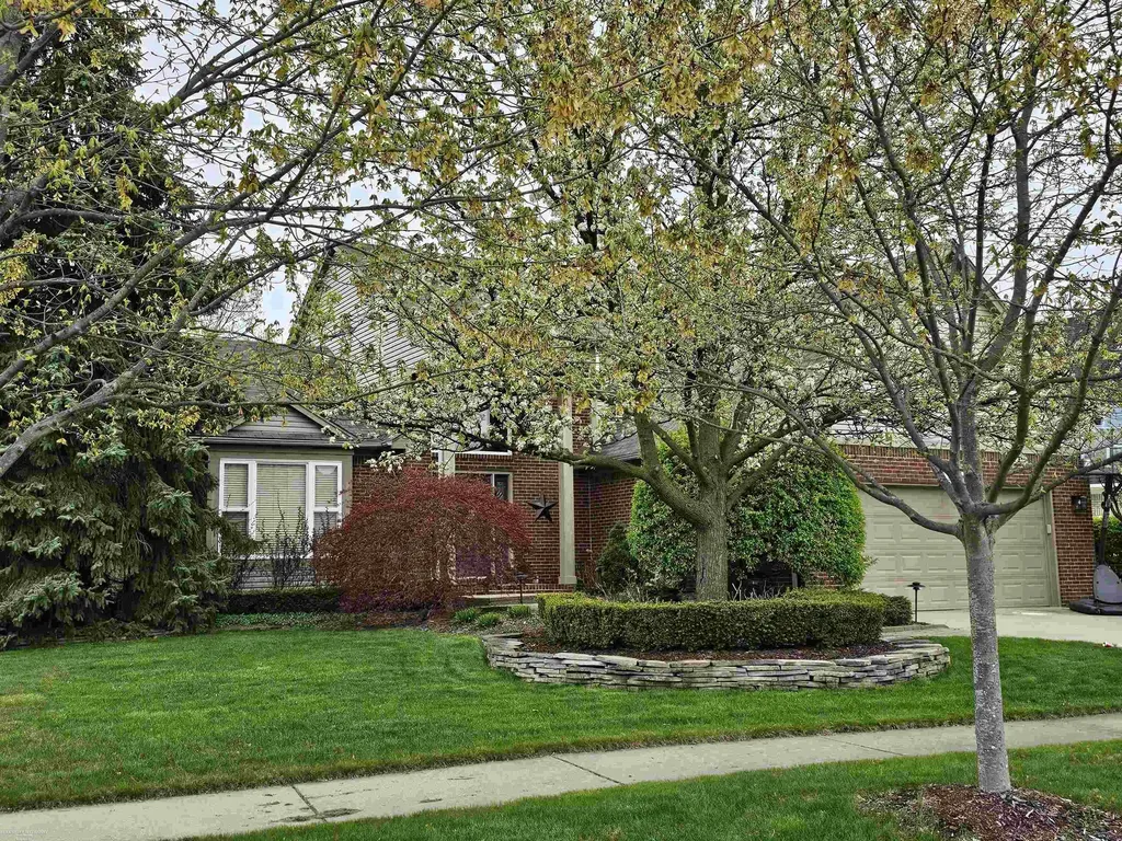 22191 International Lane Macomb Township MI 48044