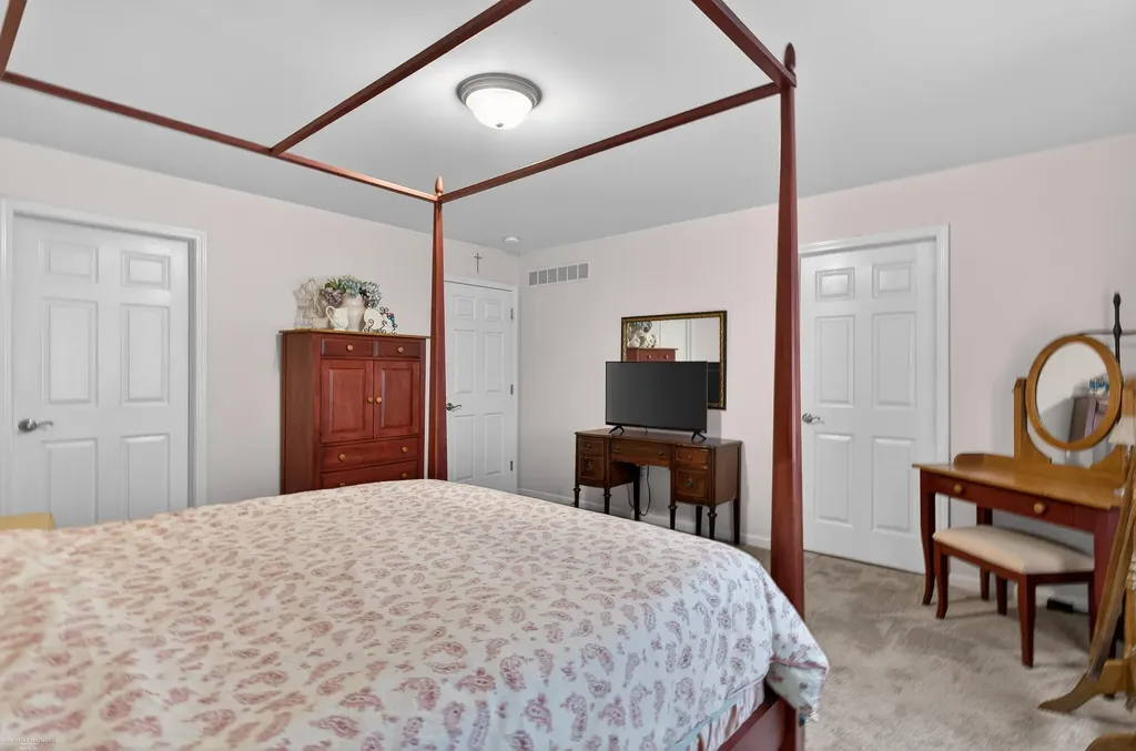 22191 International Lane Macomb Township MI 48044