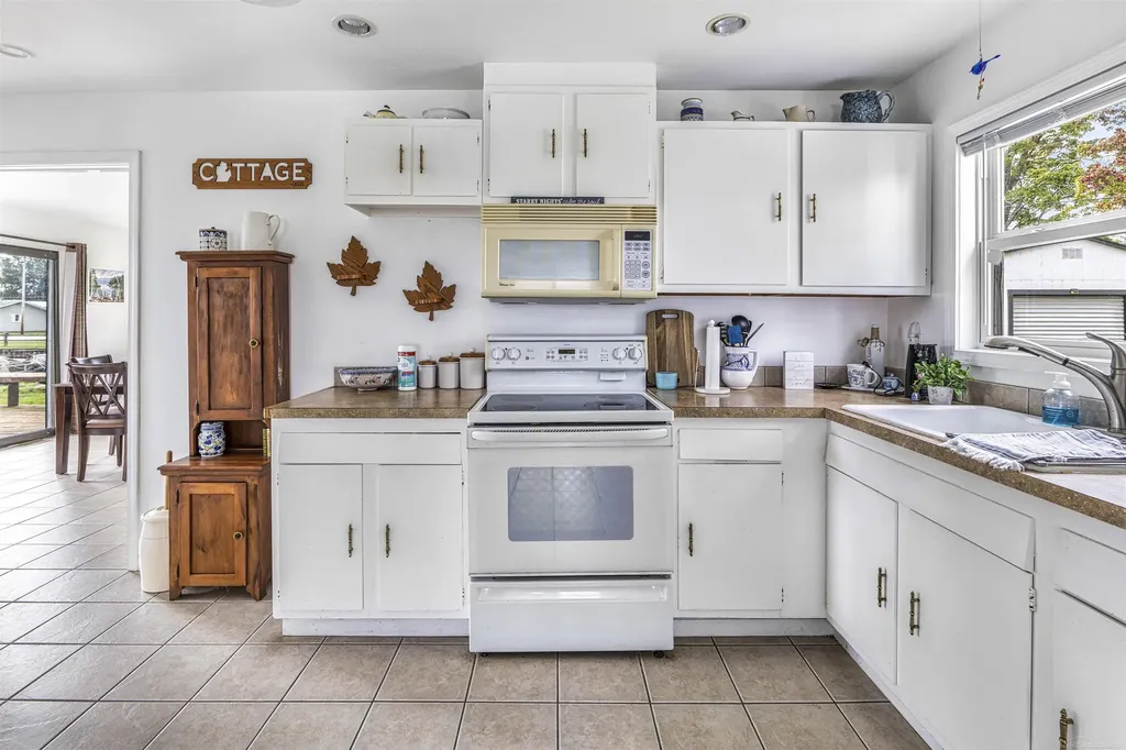 13508 W. Shore Drive Lake Township MI 48629