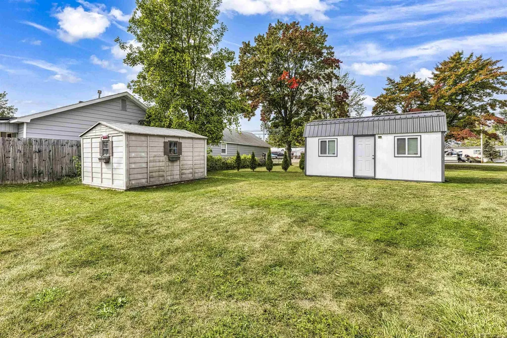13508 W. Shore Drive Lake Township MI 48629