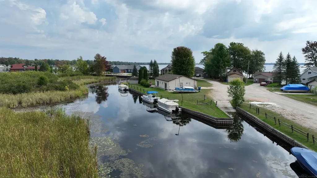 13508 W. Shore Drive Lake Township MI 48629