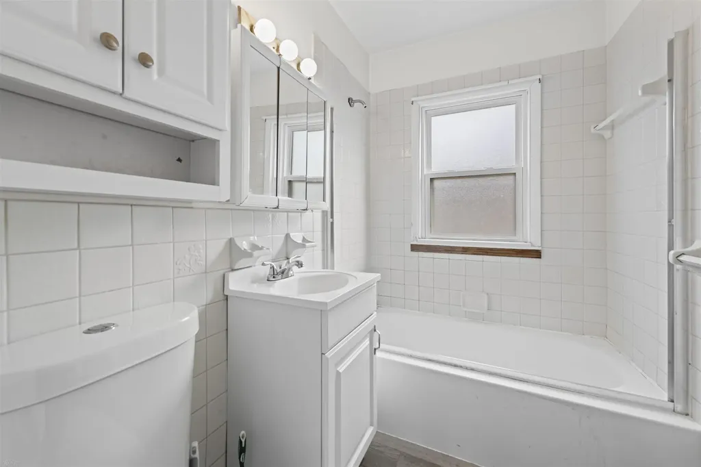 26595 Hickler Lane Harrison Charter Township MI 48045